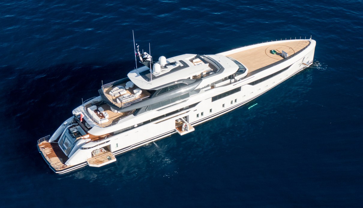 Malia yacht, Golden Yachts