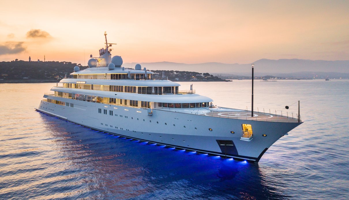 Golden Odyssey yacht, Lurssen