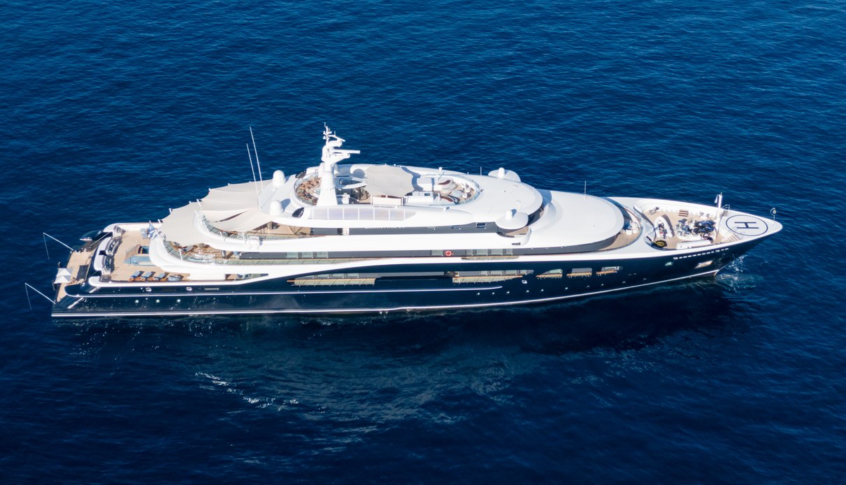 Carinthia VII yacht, Lurssen