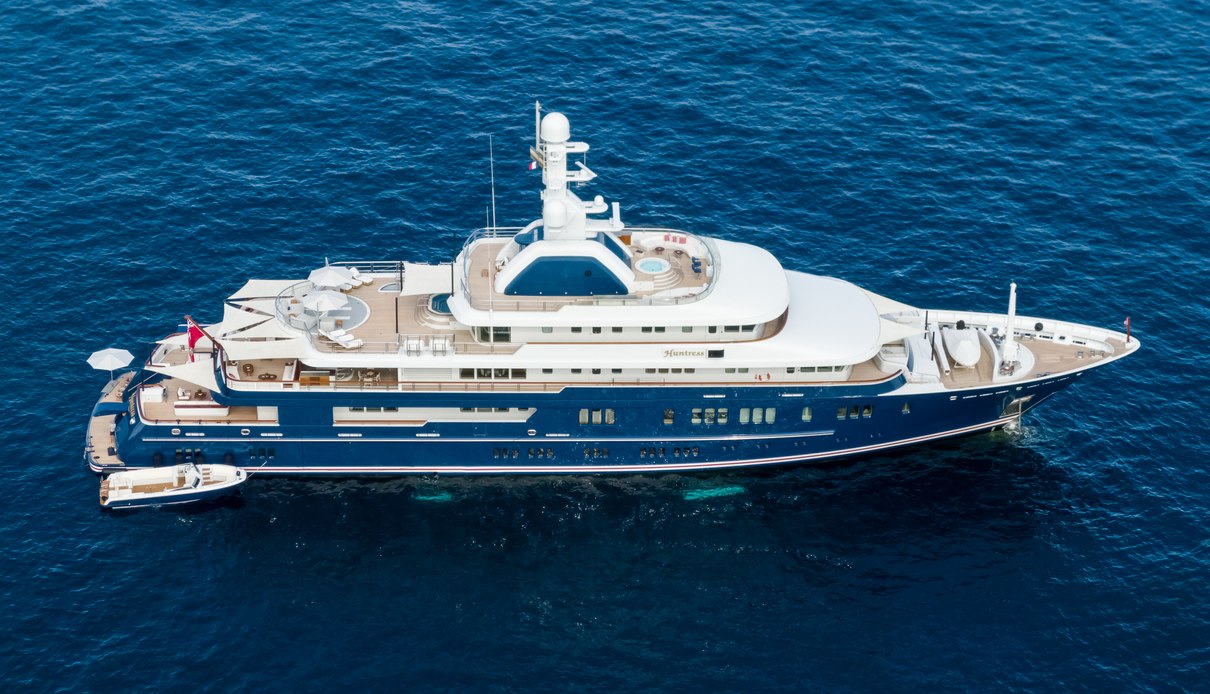 Huntress yacht, Lurssen