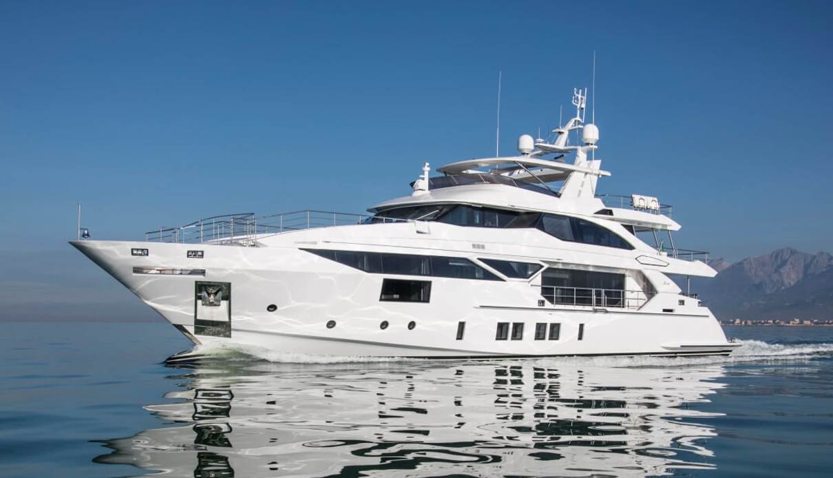 Bamboo yacht, Benetti