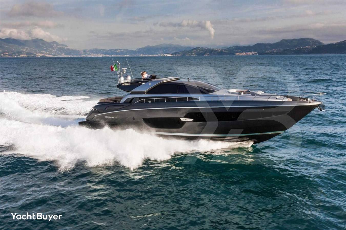 antipode-ii-yacht-exterior-2.jpg