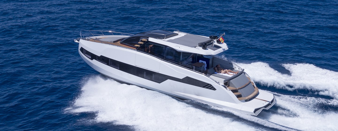 Astondoa 655 Coupe Yachts (2016 - 2021), Example 1