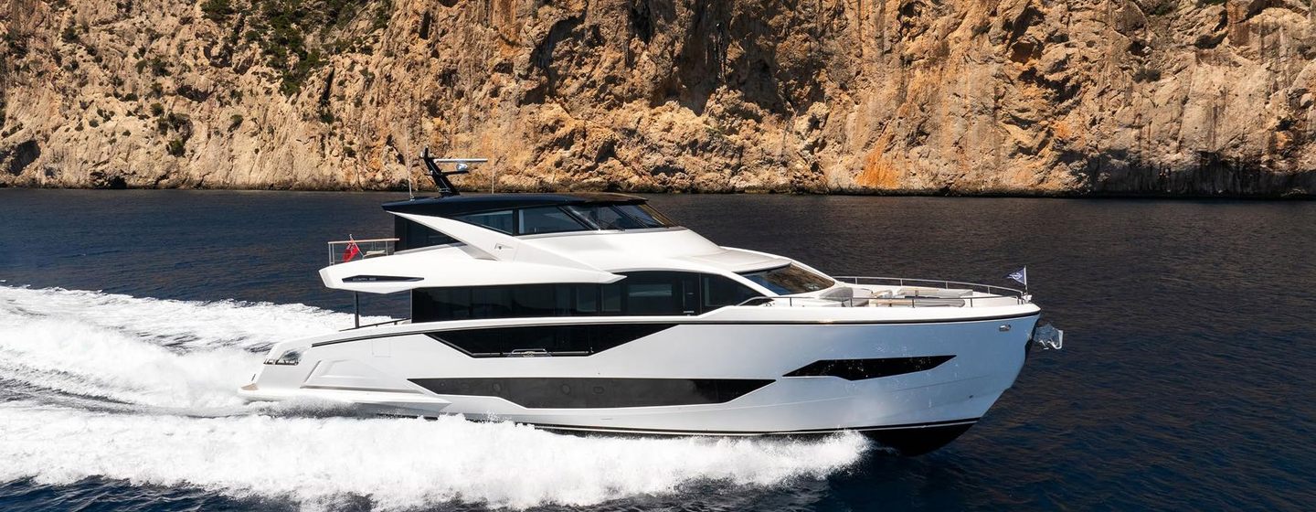 Sunseeker 90 Ocean Enclosed Yachts, Example 1