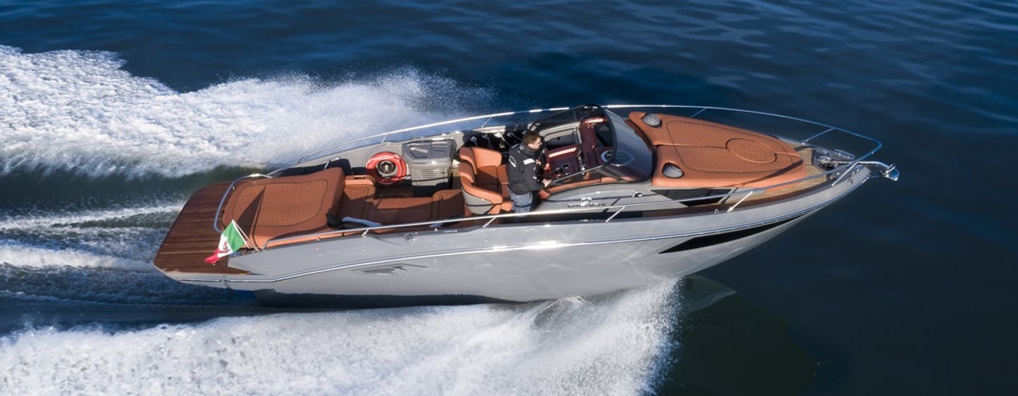 Cranchi E30 Endurance Boats, Example 1