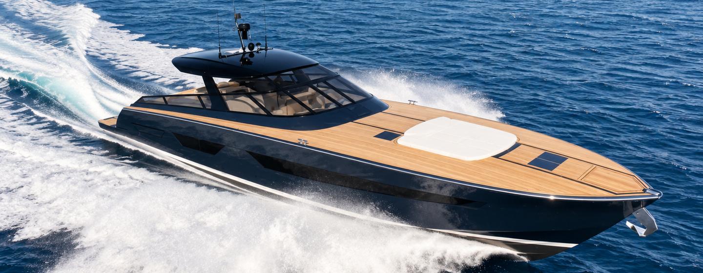 Rendering of Itama 80 Motor Yacht under way at speed 