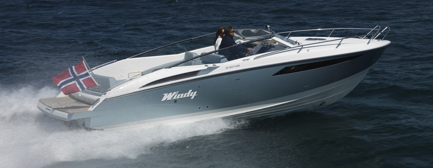 Windy W32 Grand Zonda Boats, Example 1