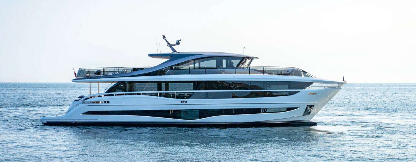 Princess X95 Vista Yachts, Example 1