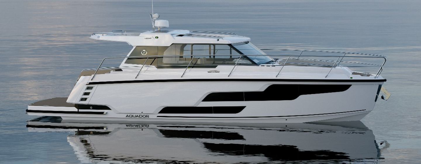 All-New Aquador 400 HT Boat Aims to Redefine Comfortable Cruising photo 1