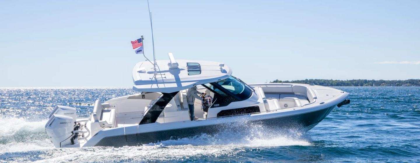 Tiara 35LS Yachts, Example 1