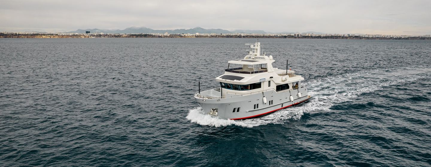 Bering 72 Yachts, Example 1