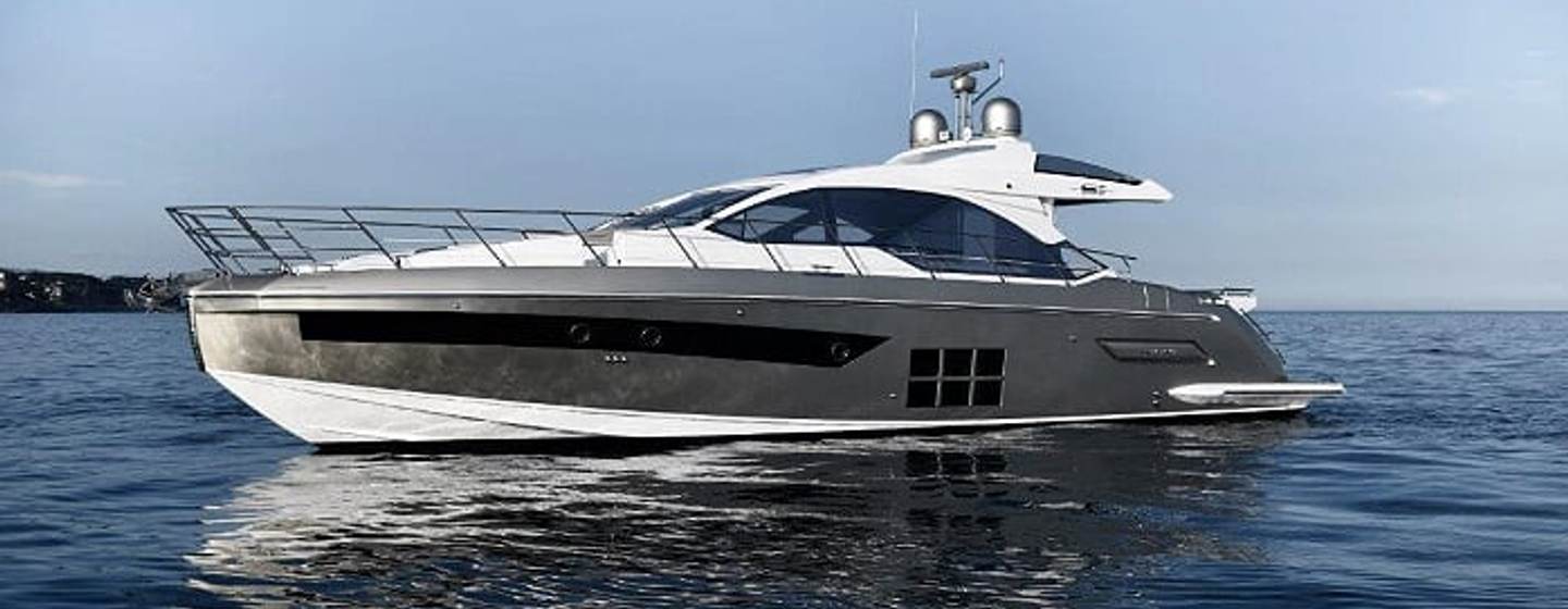 A side profile shot of the Azimut S6 from the S Collection.