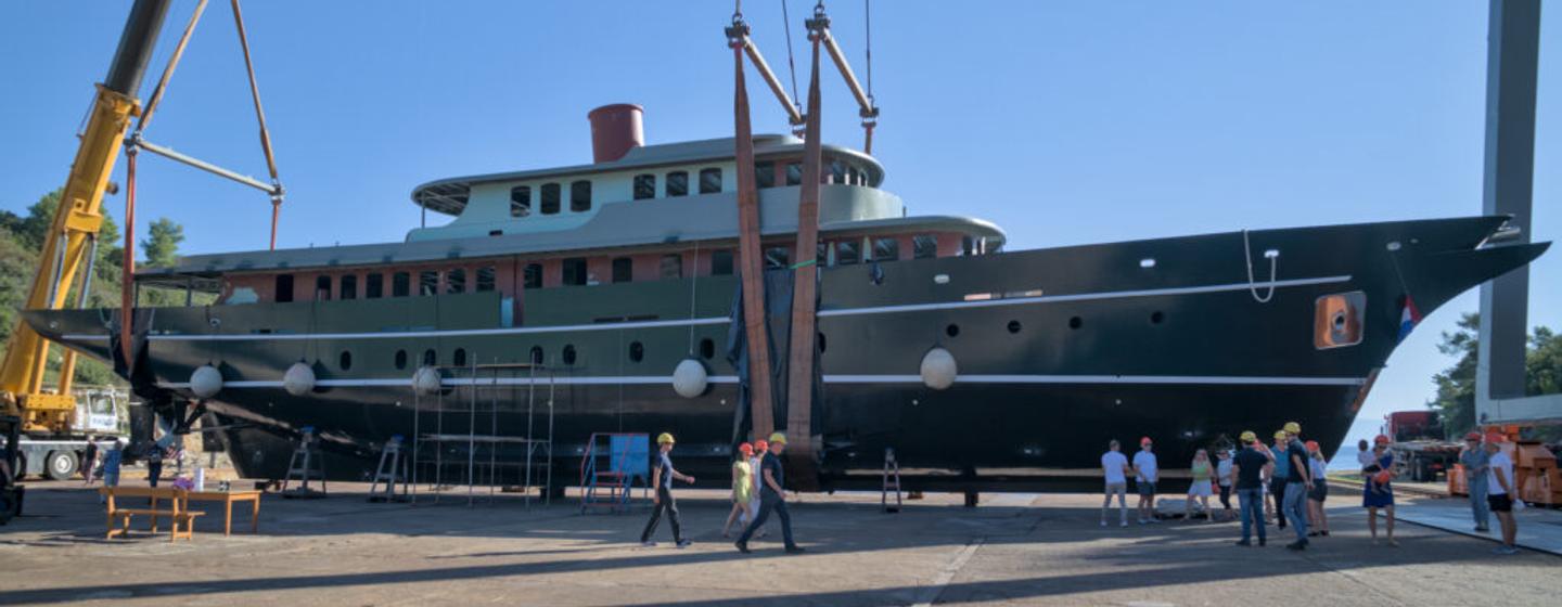 Classic-Style Yacht MAIA Launched by Radez Yachts photo 1