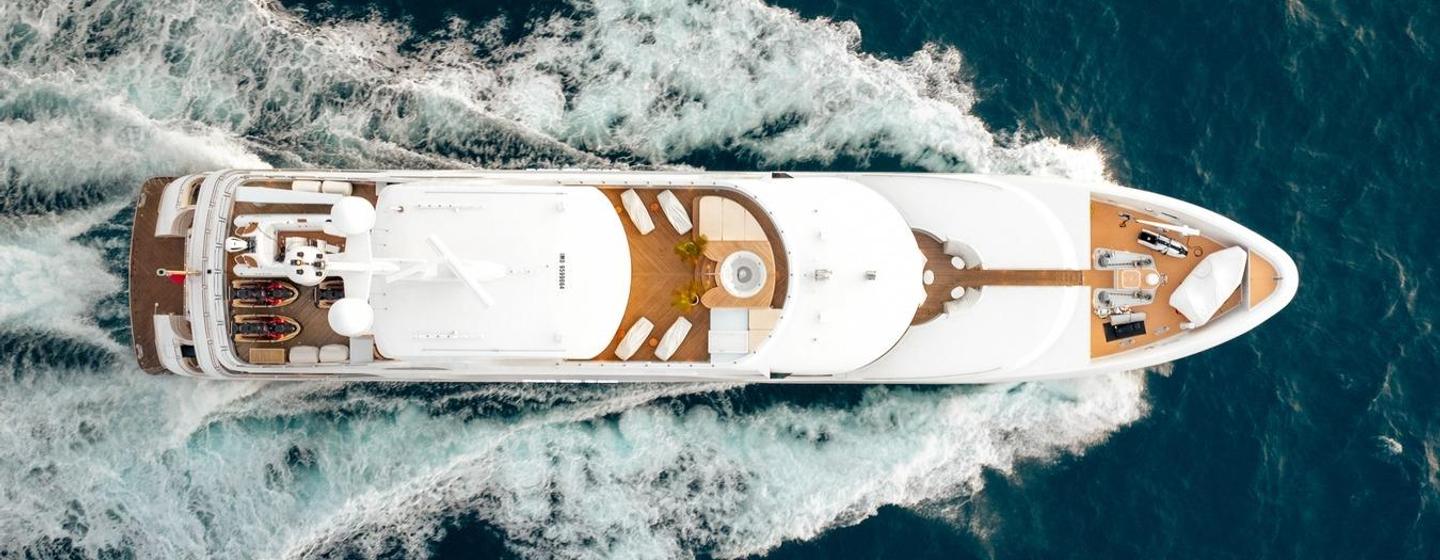 Aerial view of Superyacht Elis Et Mar under way 