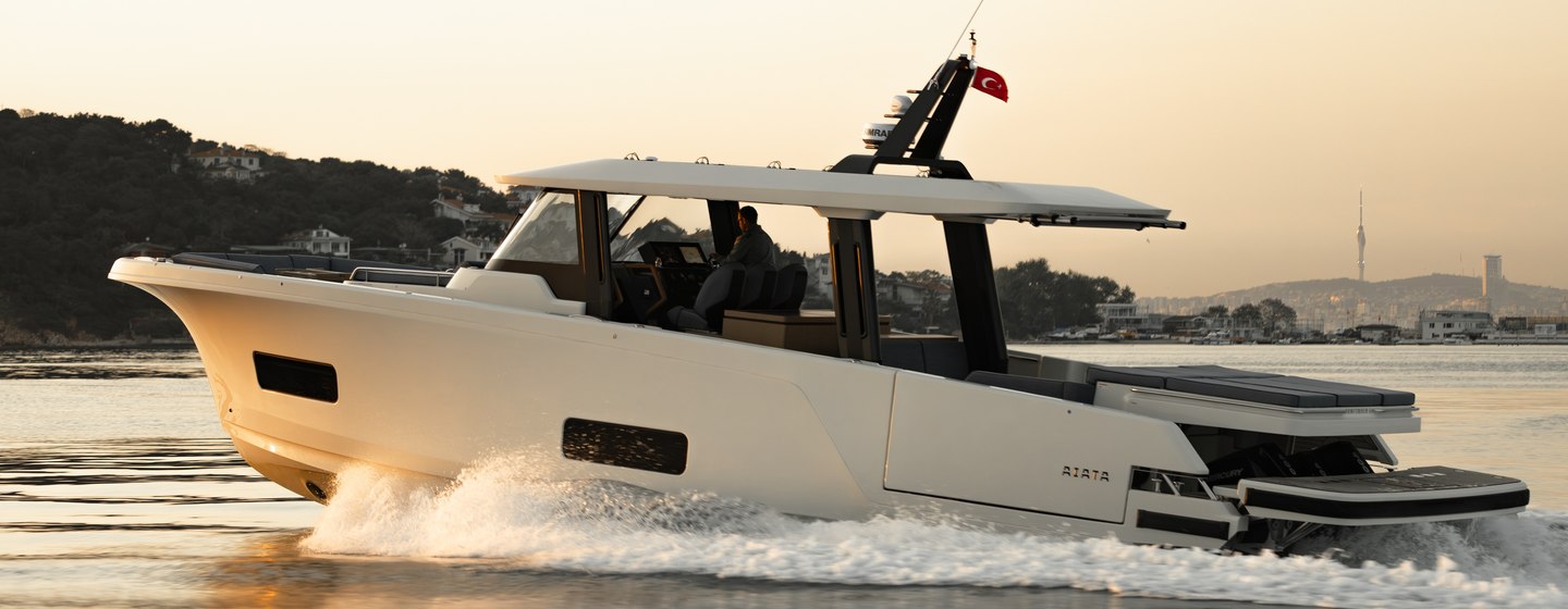 AIATA Sunfinder 50 Boats, Example 1