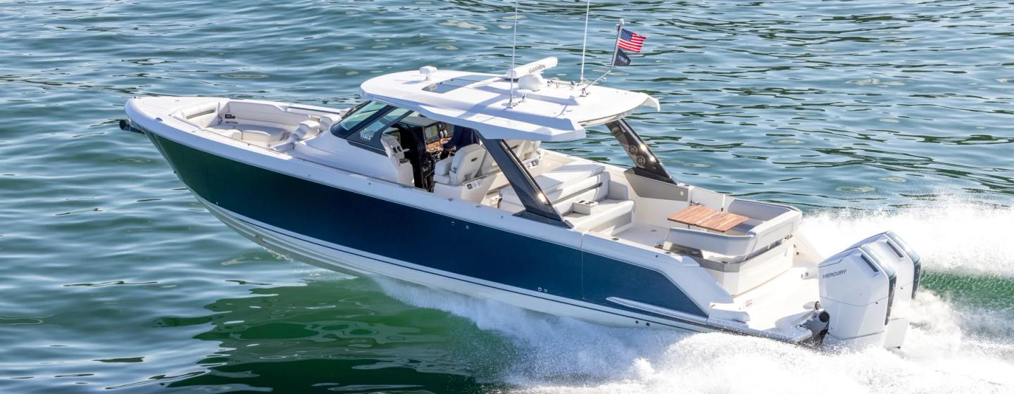 Tiara 43LS Yachts, Example 1