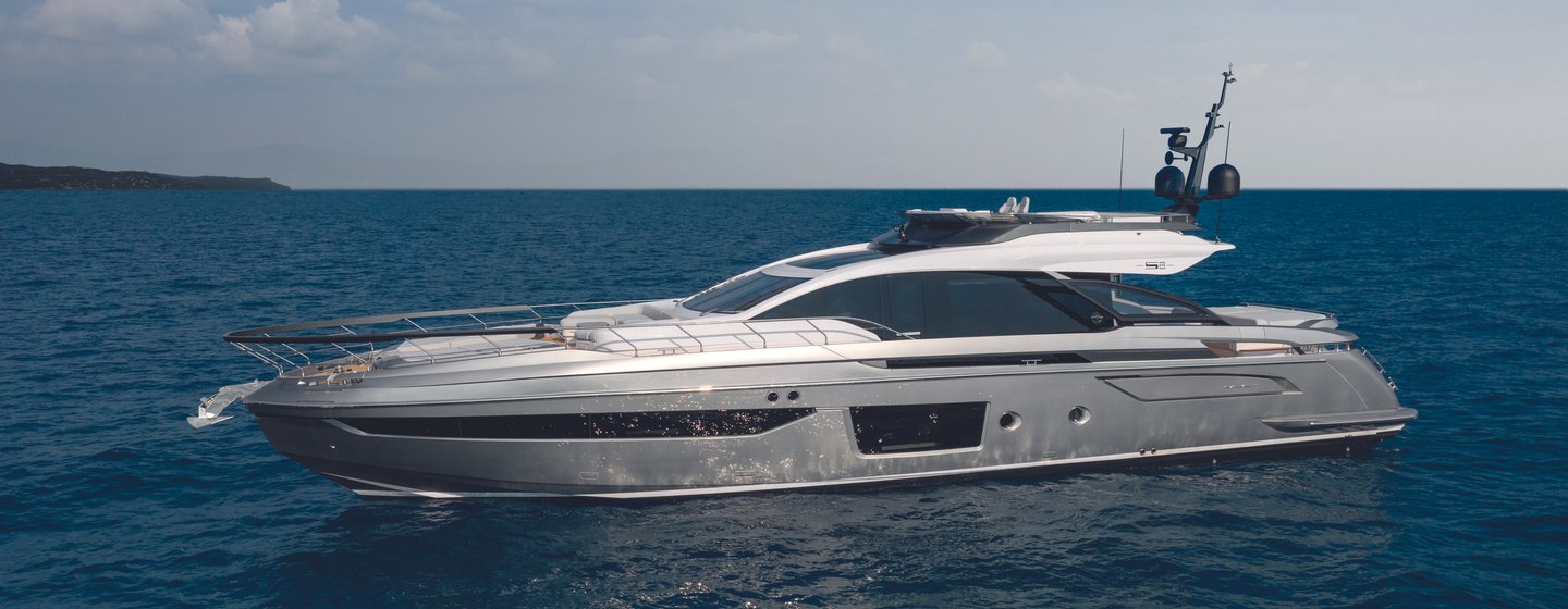 Azimut S8 makes debut at Cannes photo 1