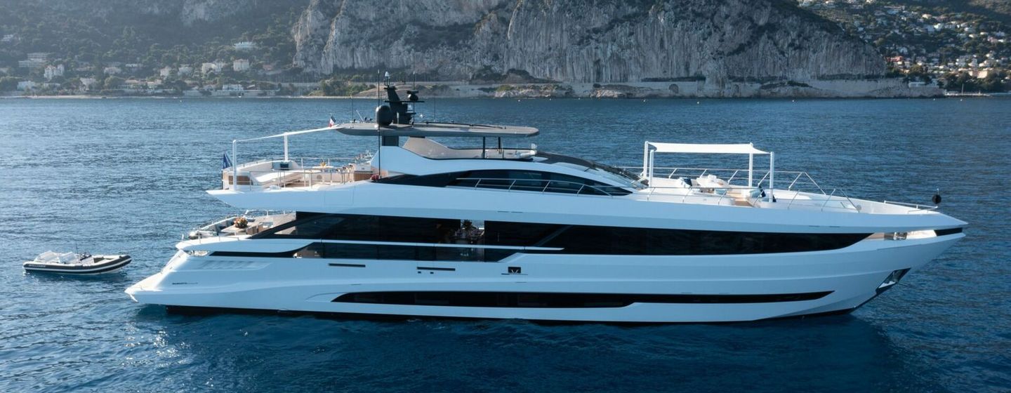 Mangusta GranSport 34 Yachts, Example 1