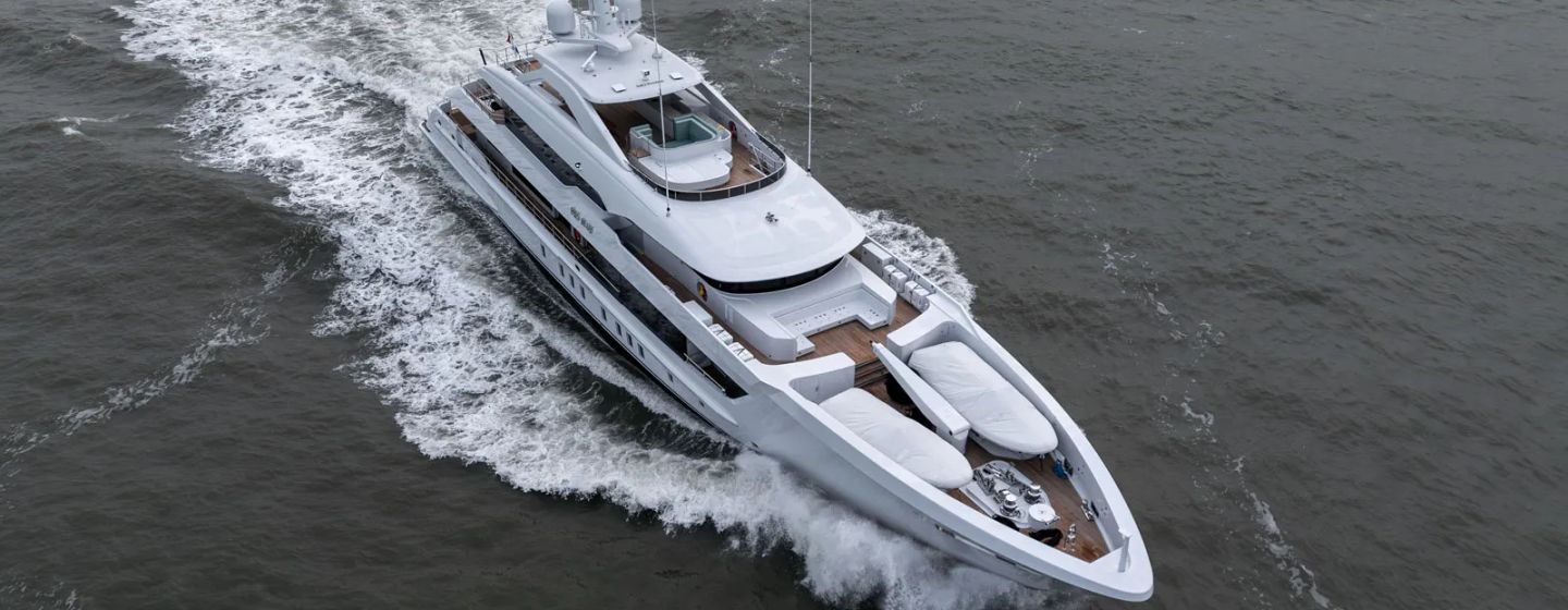 Heesen delivers IRIS BLUE after rigorous North Sea tests photo 1