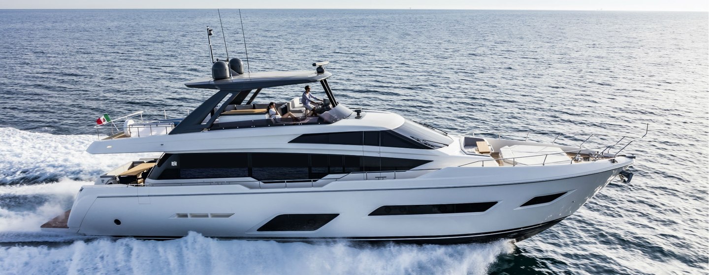 Ferretti 780 Yachts (Gen 2, 2017 - 2021), Example 1