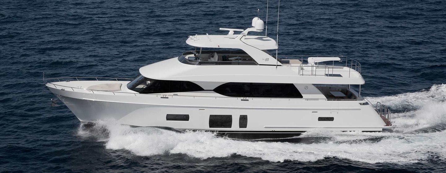 Ocean Alexander 85 Motoryachts (Gen 3, 2017 - 2020), Example 1