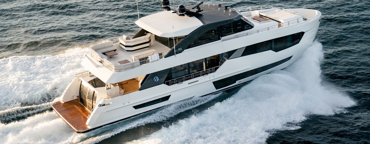 Ocean Alexander's flagship 90R premieres at Cannes photo 1