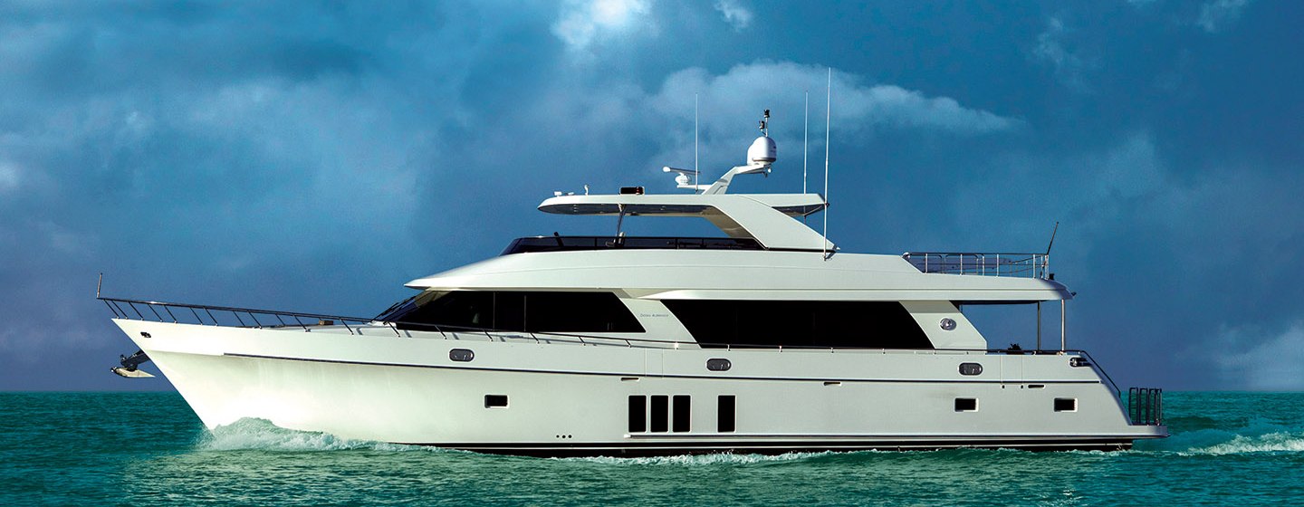 Ocean Alexander 90 Flybridge Yachts (Gen 1, 2010 - 2015), Example 1