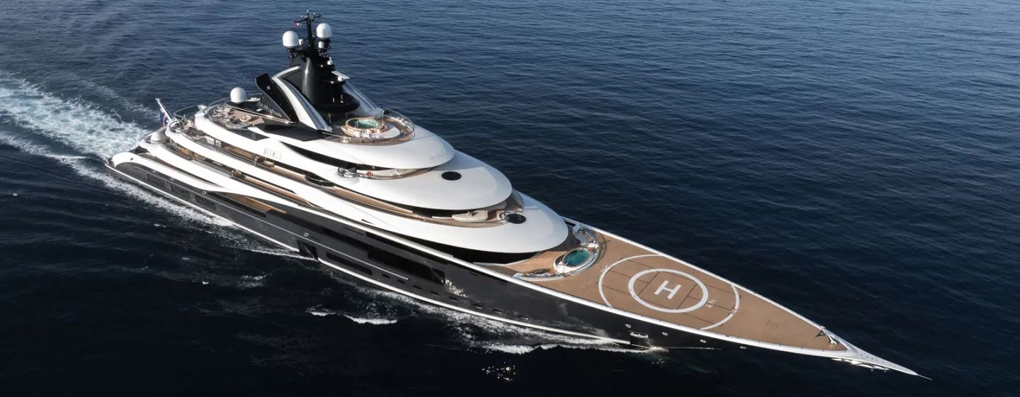 Kismet Yacht underway