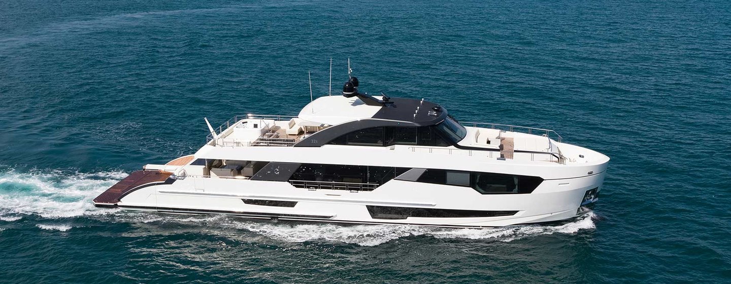 Ocean Alexander 32 Explorer Yachts, Example 1