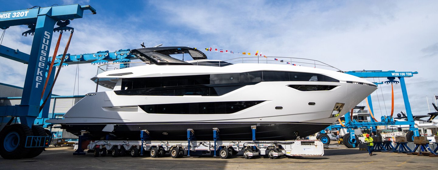 Sunseeker 100 Yacht hits the water photo 1