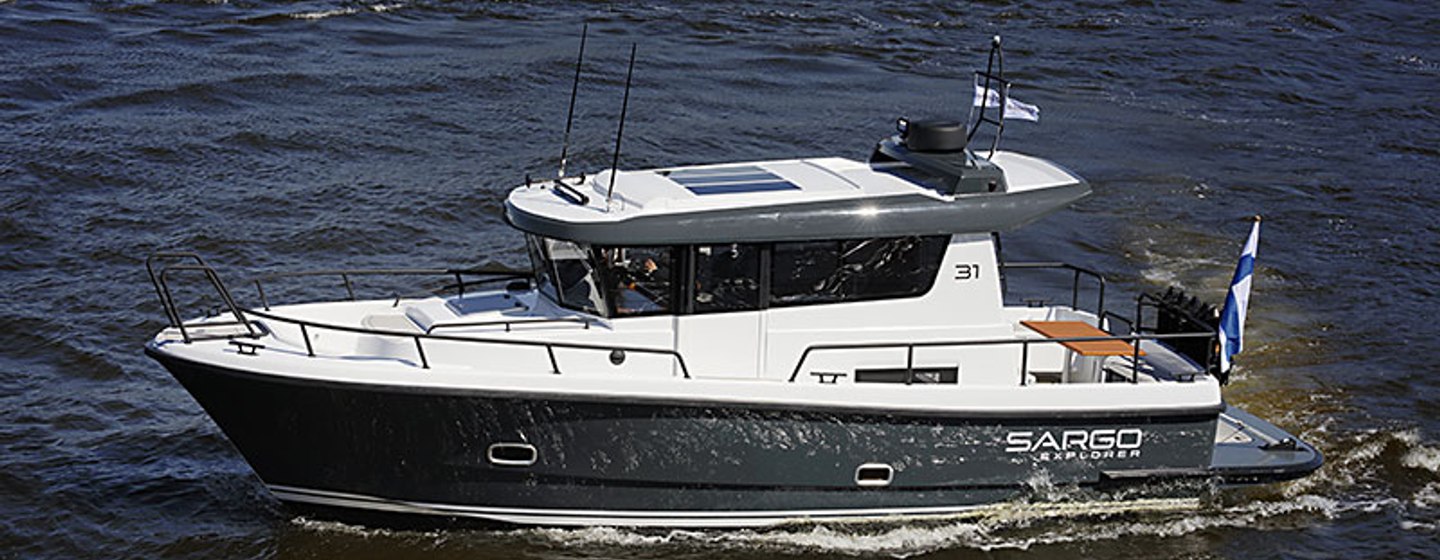 Sargo 31 Explorer Boats, Example 1