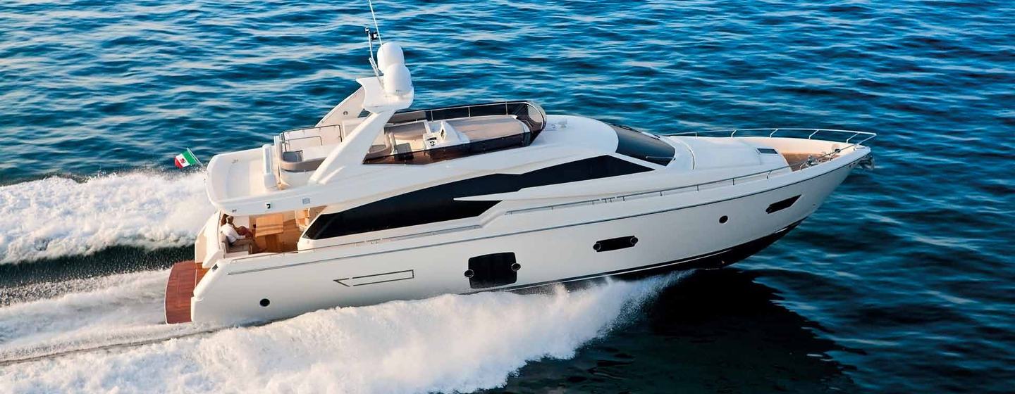 Ferretti 720 Yachts (Mk1, 2003 - 2013), Example 1