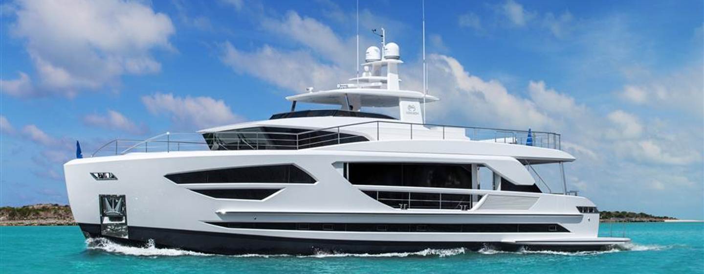 Superyacht Midnight Moon port side