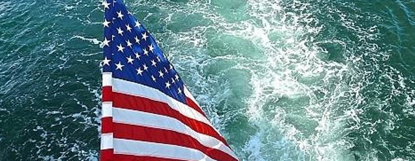 Law reversed to allow large yachts to fly US flag photo 1