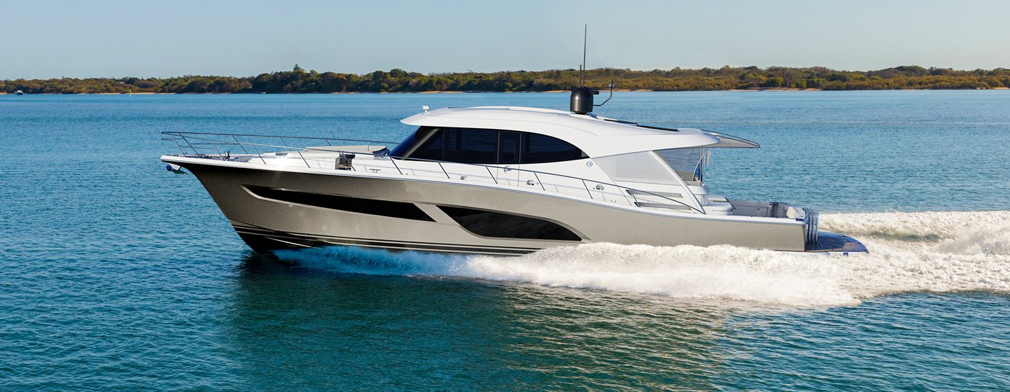 Riviera 645 SUV Yachts (Mk1, 2021 - 2026), Example 1