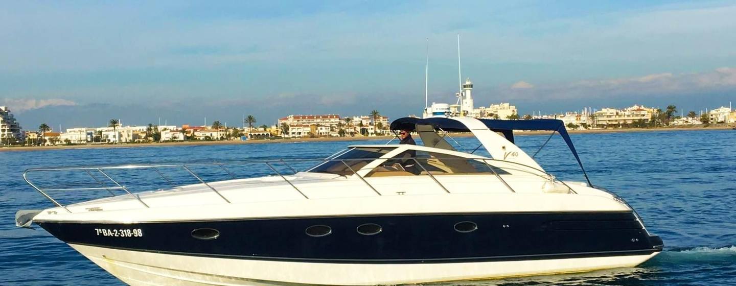Princess V40 Yachts (Gen 1, 1996 - 1999), Example 1