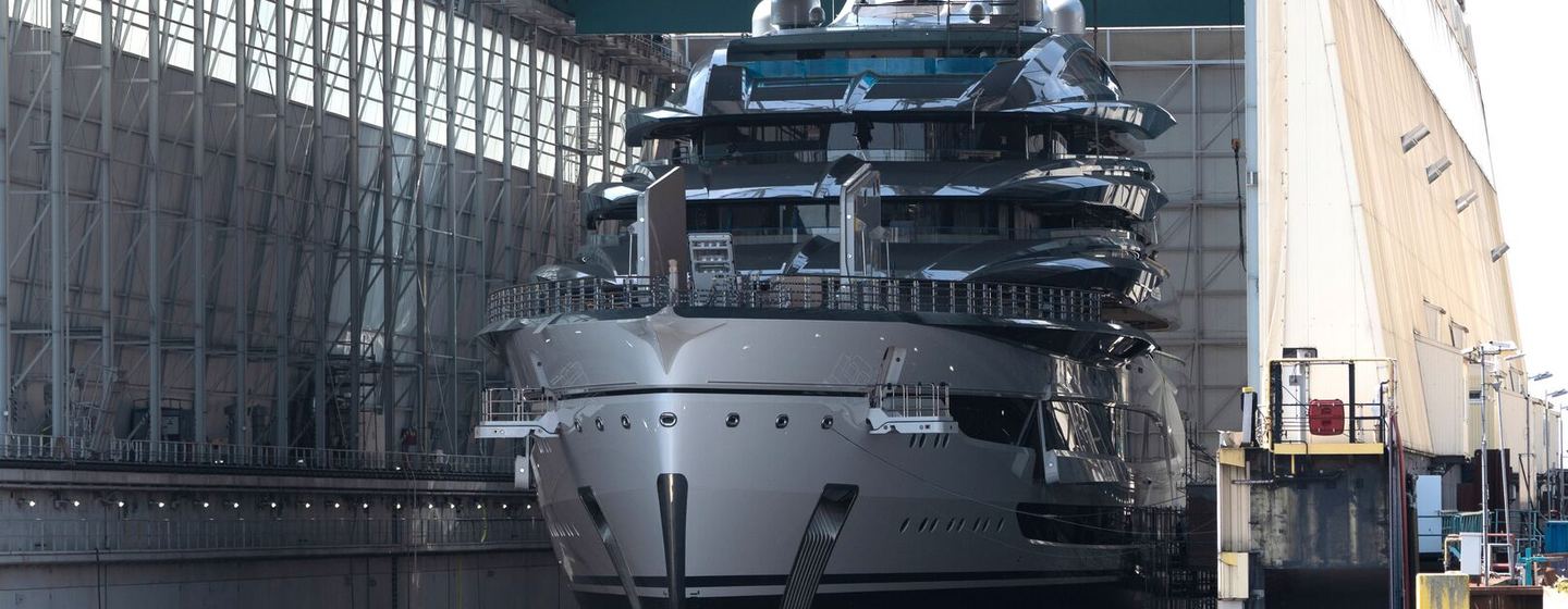 Superyacht Deep Blue in Lürssen shed