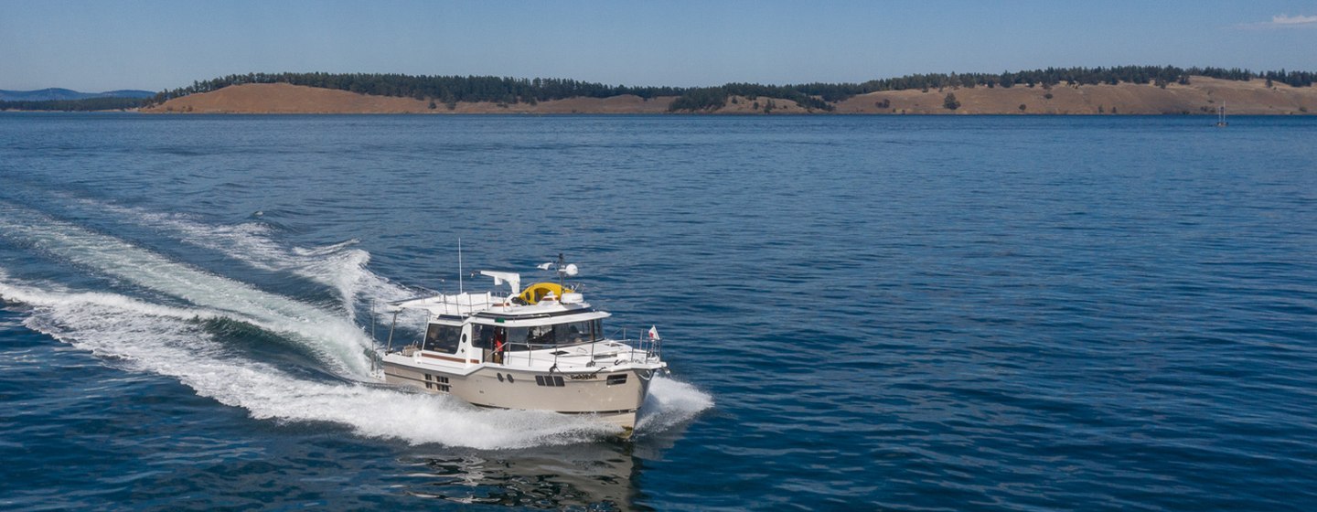 Ranger Tugs R-43 S Boats, Example 1