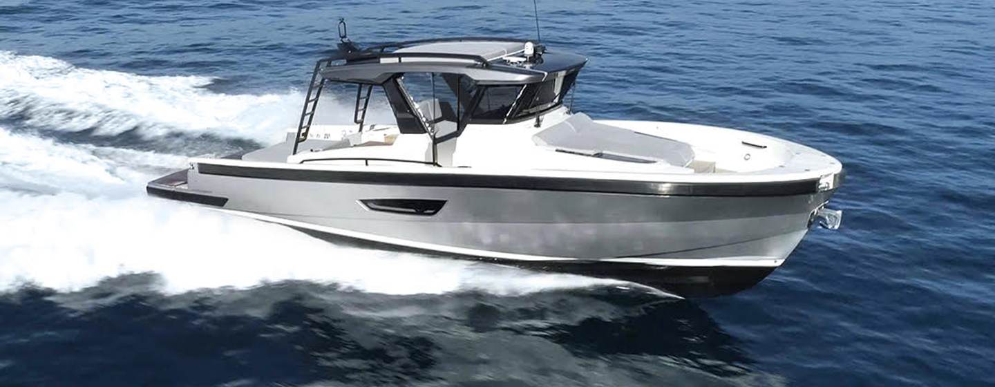Bluegame BG42 Boats, Example 1