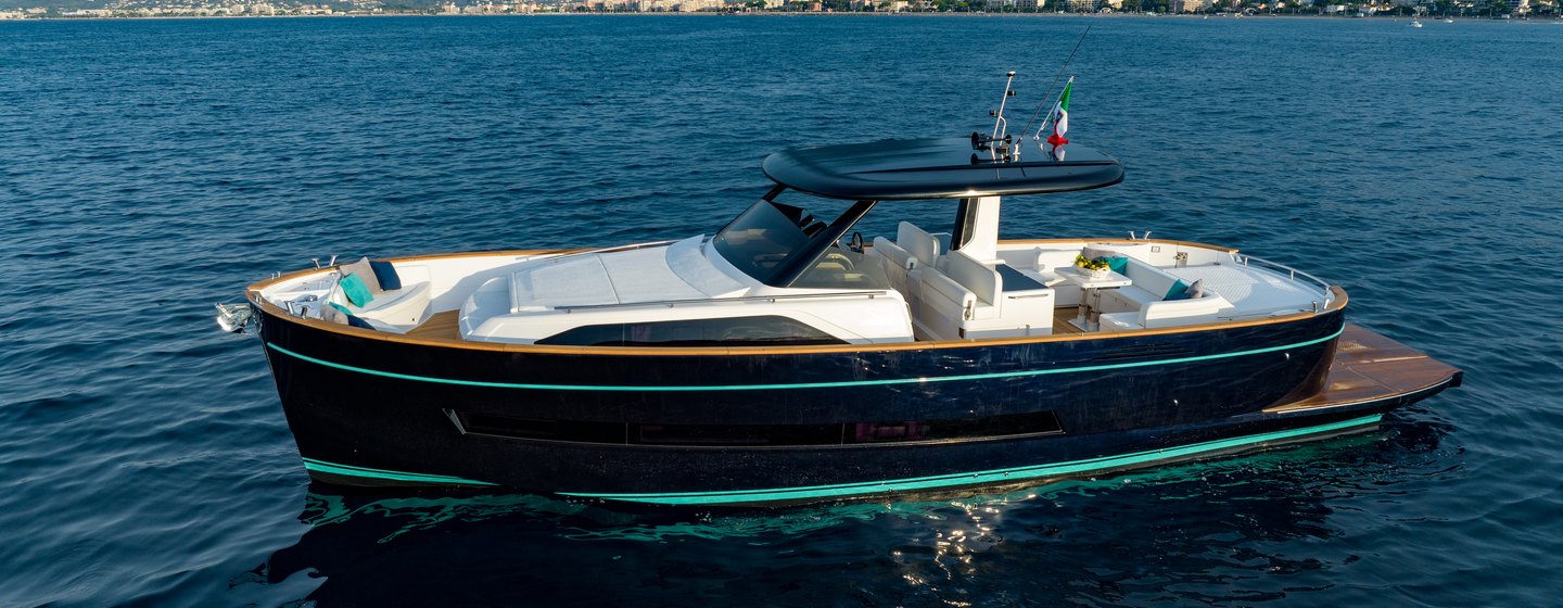 Apreamare Gozzo 45 Boats, Example 1