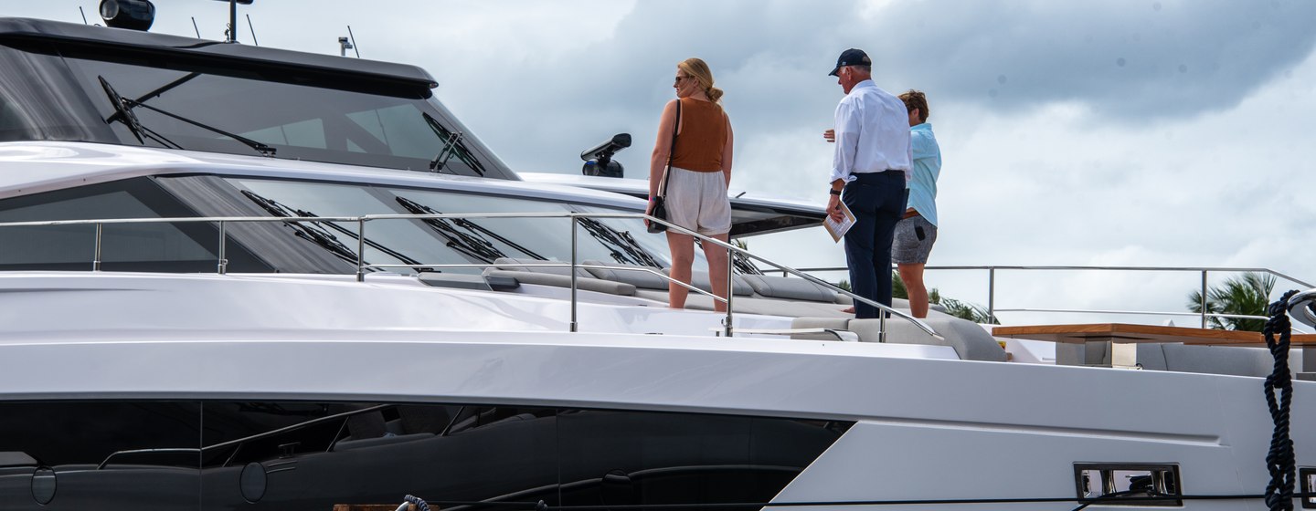 Boat Show Etiquette: How to Ensure a Successful First Visit review