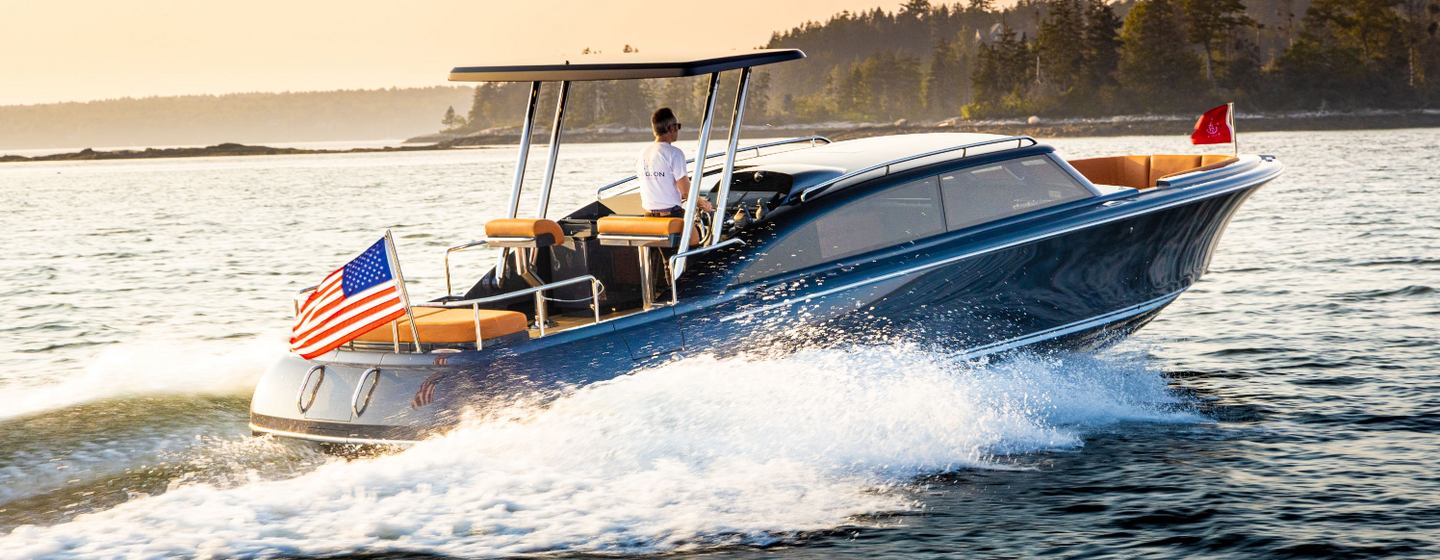 Hodgdon introduces latest 11.4m superyacht limousine tender photo 1