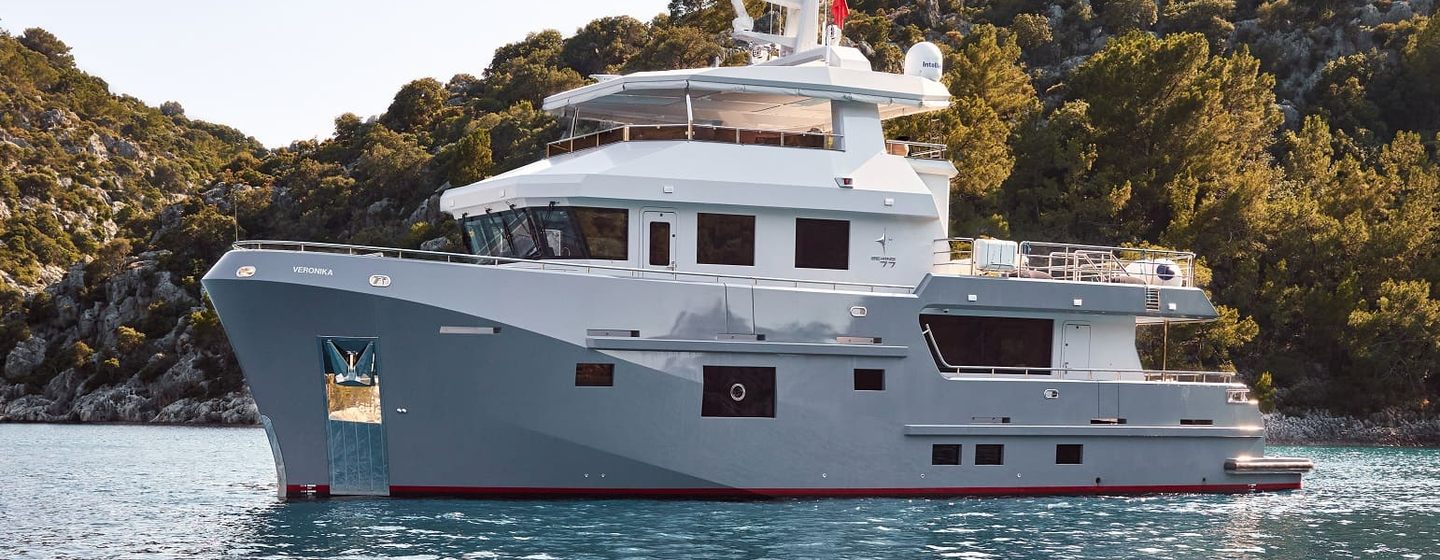 Bering 77 Yachts, Example 1