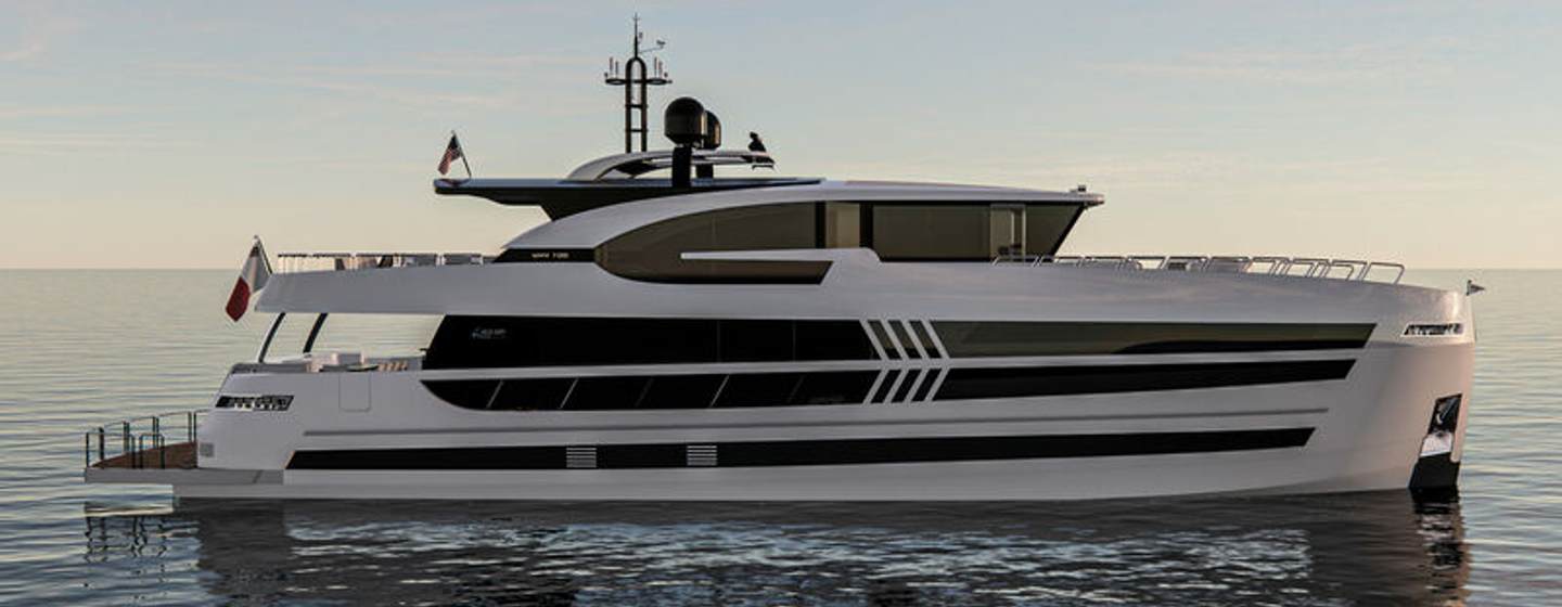 First Lazzara UHV 100 yacht at anchor side view 