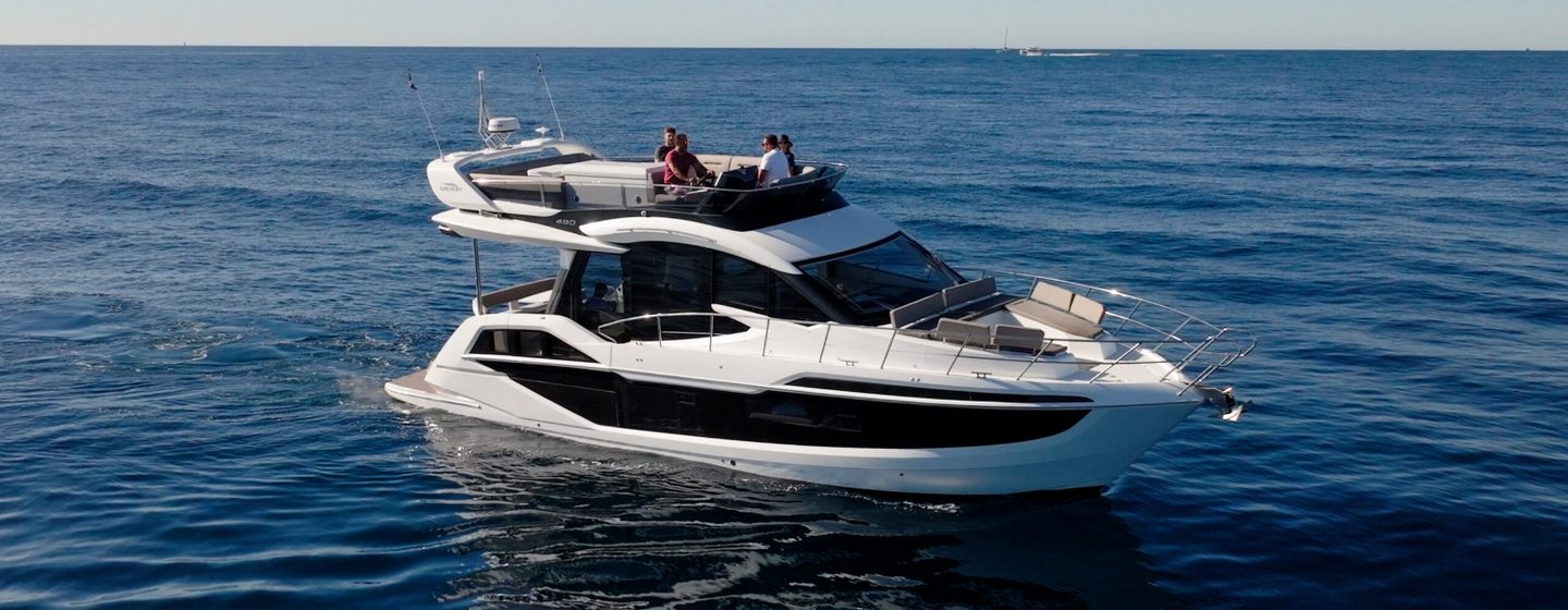 Galeon 480 Fly Boats, Example 1