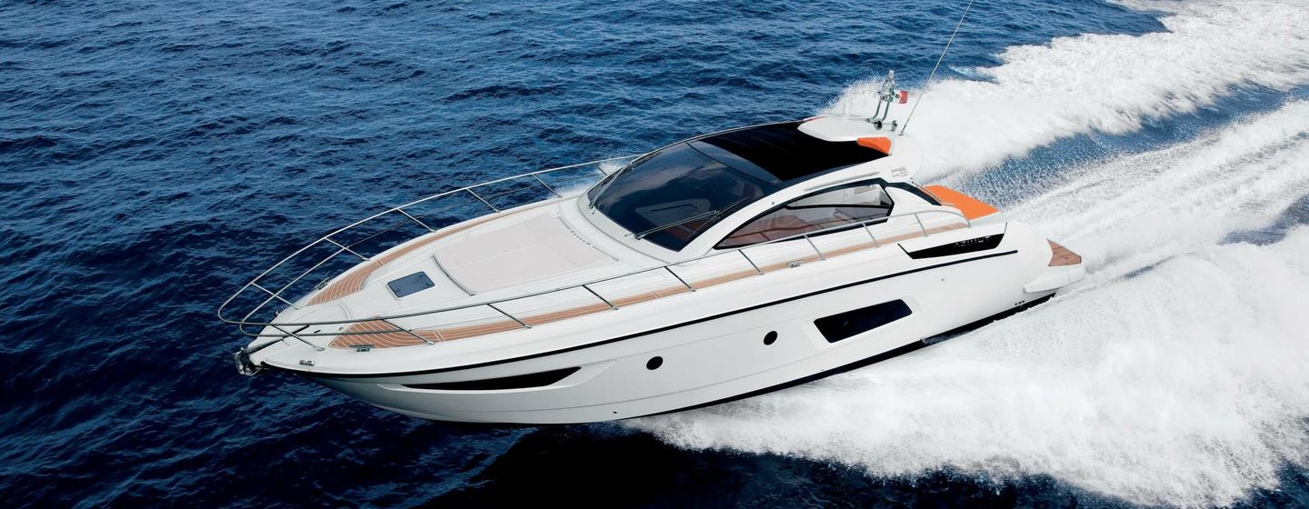 Azimut Atlantis 48 Yachts (2013 - 2014), Example 1