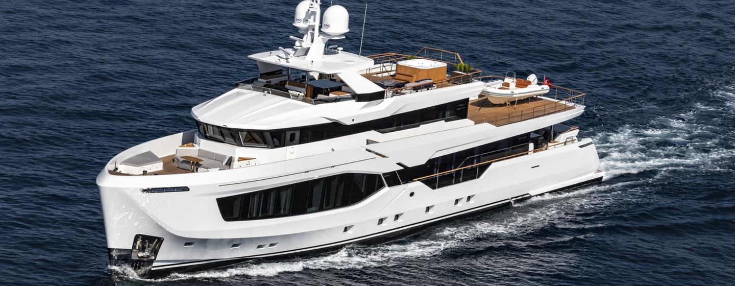 Numarine 37XP Yachts, Example 1