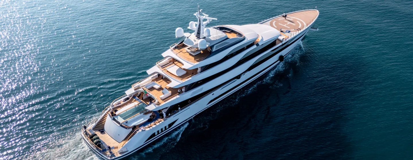 Superyacht PLATINUM at sea