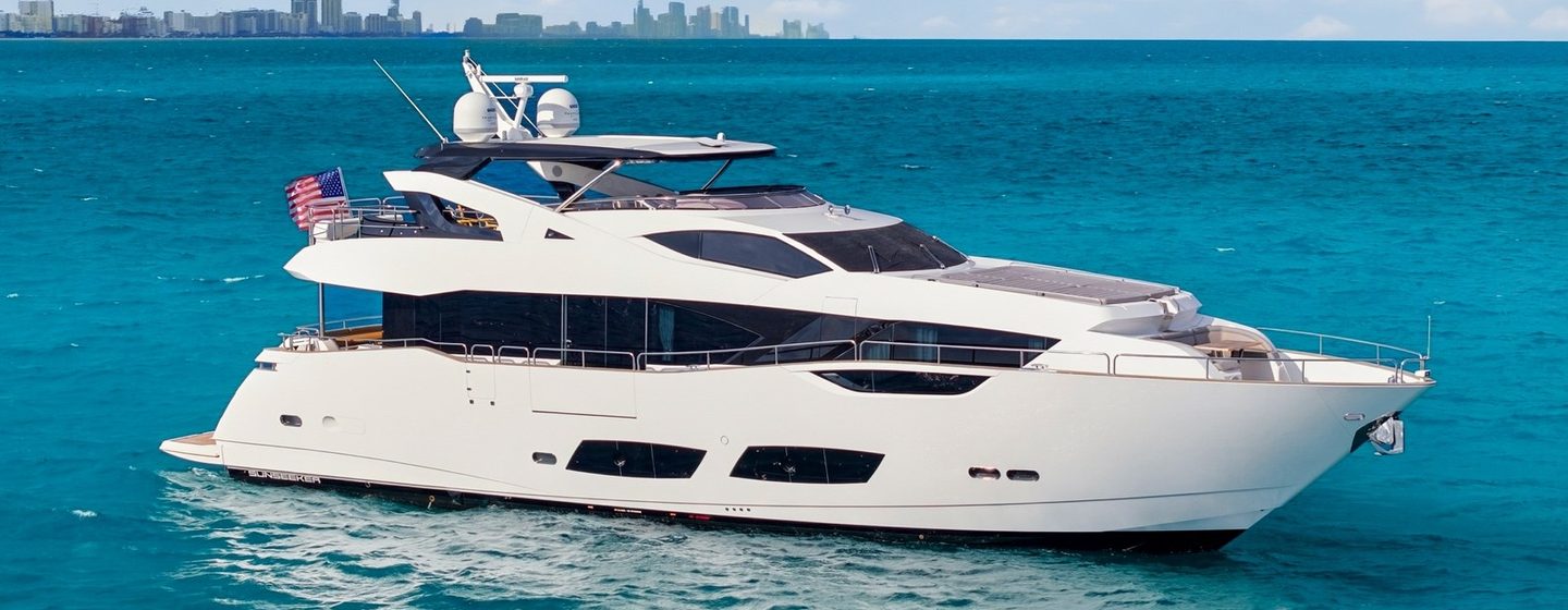 Pura Vida motor yacht at anchor 