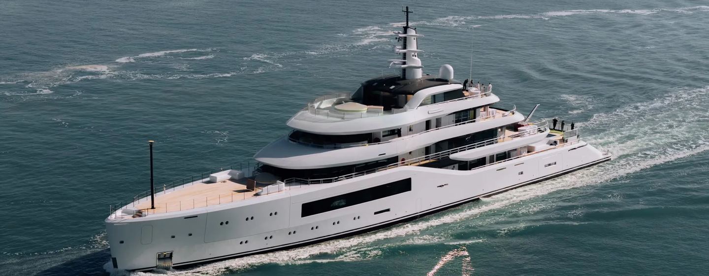 Amels superyacht Project Zurich underway side view